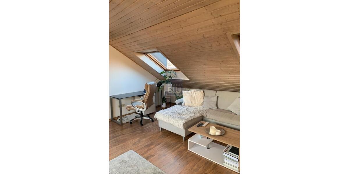 Dachgeschoßwohnung Weingarten (Baden) - 2 Zimmer, 70 m&sup2;, 760&euro; | Angebot:26086900