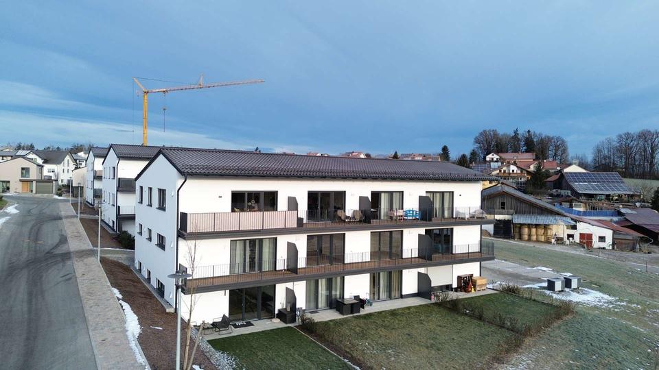 Etagenwohnung Tiefenbach - 2 Zimmer, 82 m&sup2;, 925&euro; | Angebot:23552442
