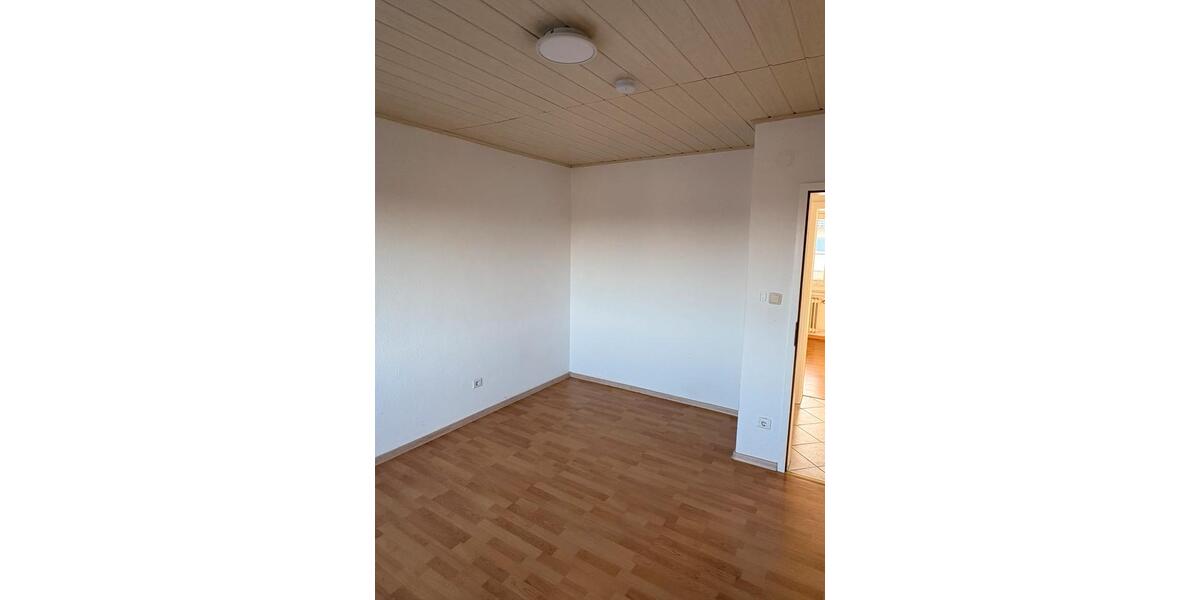 Etagenwohnung Stadtallendorf - 3 Zimmer, 68 m&sup2;, 800&euro; | Angebot:25613910