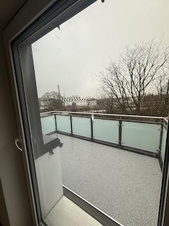 Dachgeschoßwohnung Friedrichsdorf - 4 Zimmer, 140 m&sup2;, 1.900&euro; | Angebot:25268930