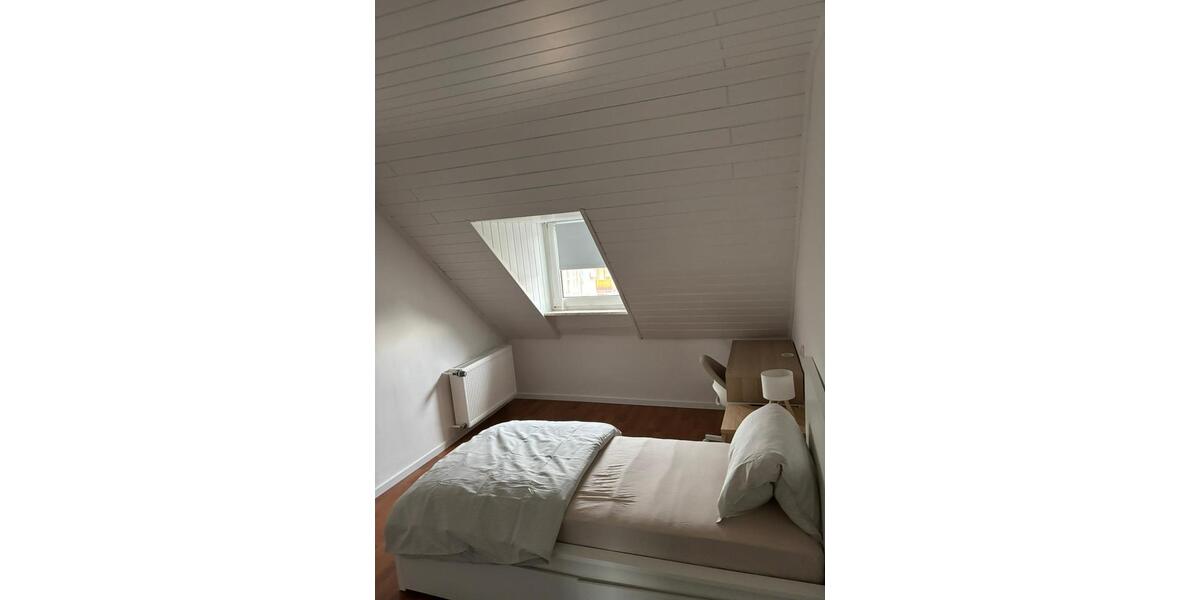 FRISCH MODERNISIERTE WG-ZIMMER – ERSTBEZUG IN BESTER LAGE 4 zimmer