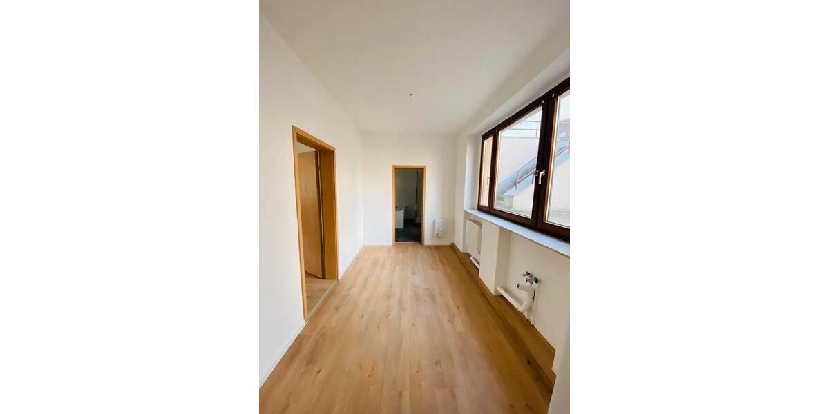 Etagenwohnung Meerane - 2 Zimmer, 58 m&sup2;, 290&euro; | Angebot:25376877