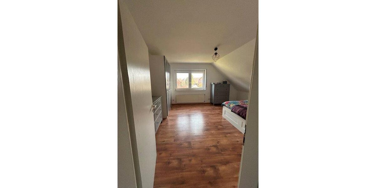 Dachgeschoßwohnung Spelle - 3 Zimmer, 85 m&sup2;, 690&euro; | Angebot:26048290