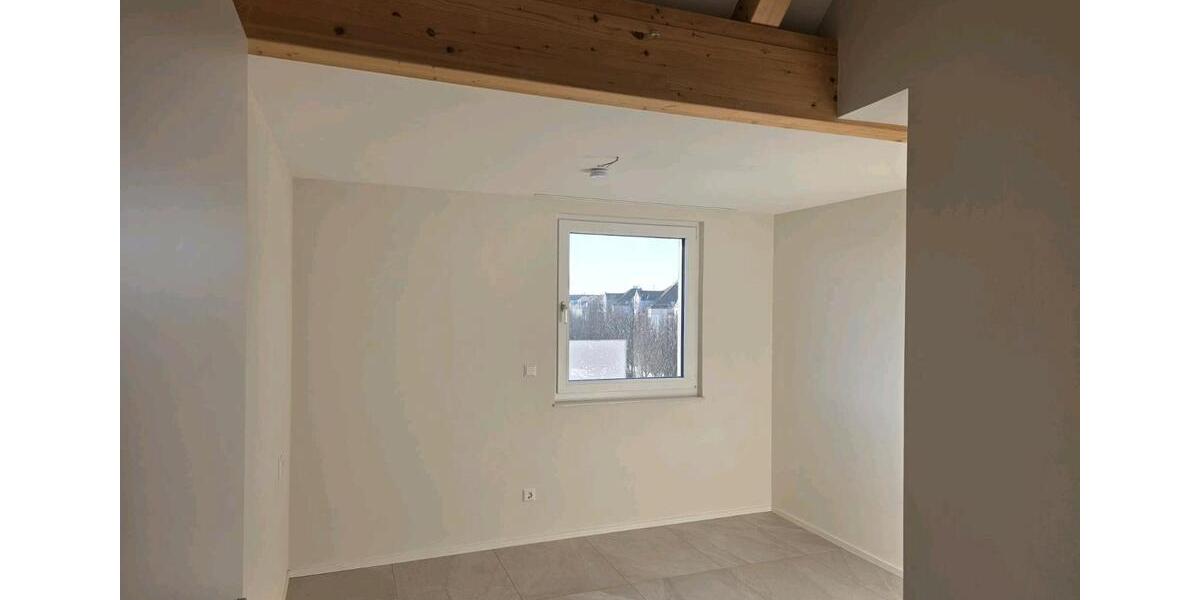 Wohnen auf Zeit Kornwestheim - 5 Zimmer, 12 m&sup2;, 550&euro; | Angebot:25943600