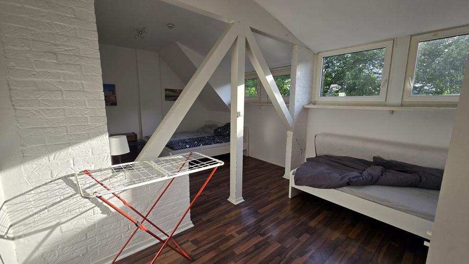 Wohnen auf Zeit Krefeld - 6 Zimmer, 150 m&sup2;, 600&euro; | Angebot:25550414