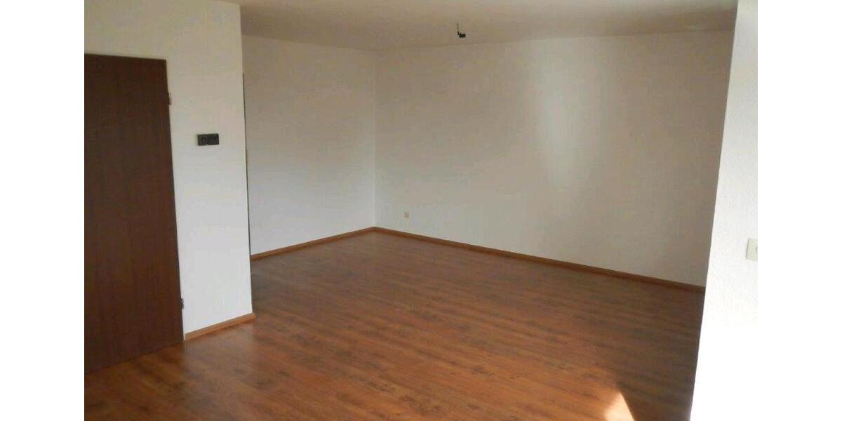 Etagenwohnung Pfarrkirchen - 5 Zimmer, 125 m&sup2;, 1.060&euro; | Angebot:26546185