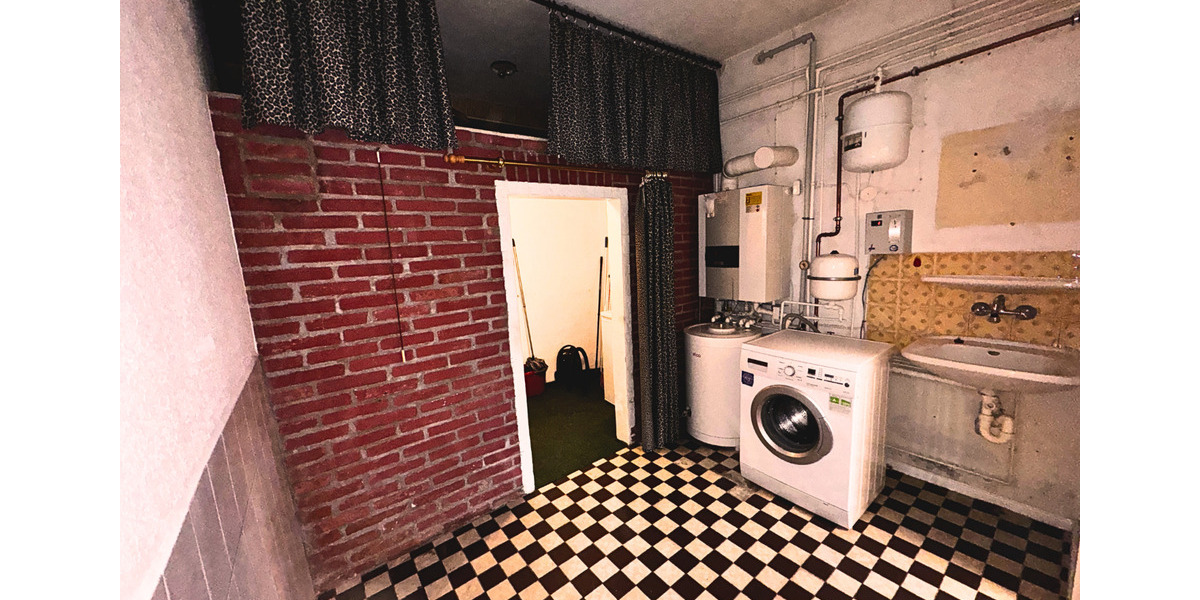 Etagenwohnung Emden Tholenswehr - 4 Zimmer, 20 m&sup2;, 430&euro; | Angebot:24714182