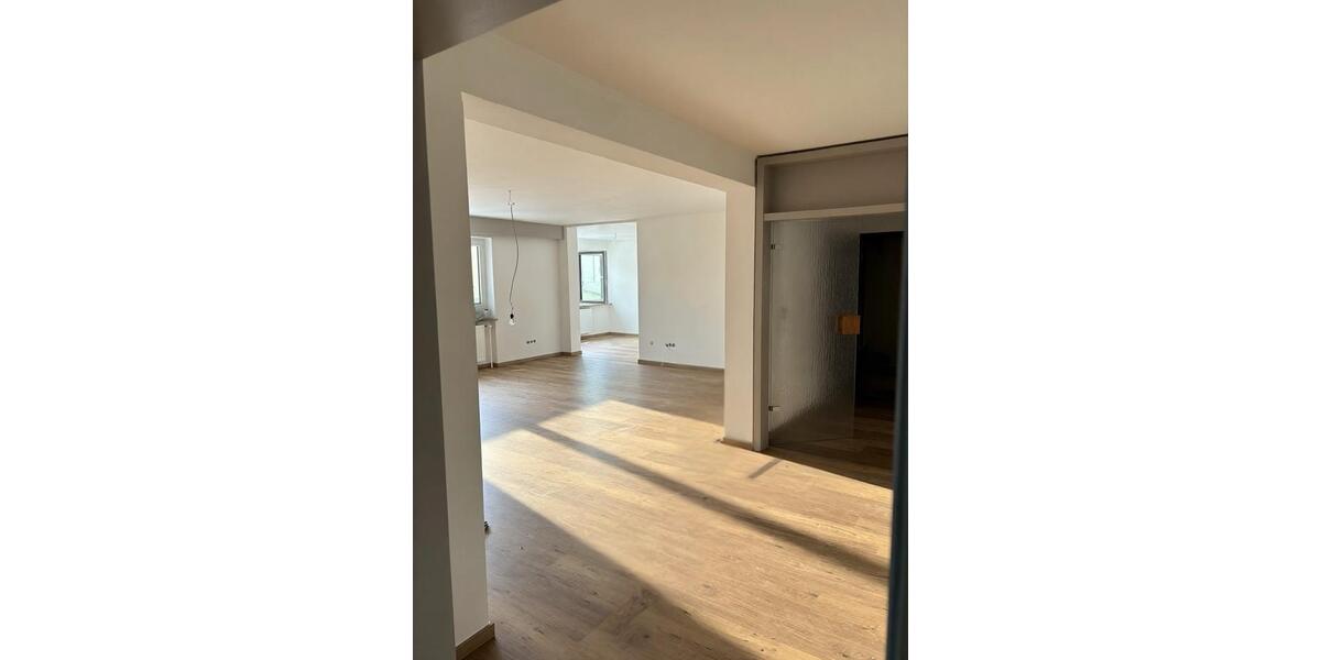 Etagenwohnung Marktredwitz - 3.5 Zimmer, 130 m&sup2;, 900&euro; | Angebot:26661522