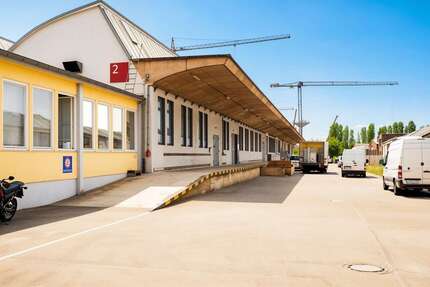 Halle in Berlin 2.075 € 230.91 m² zimmer