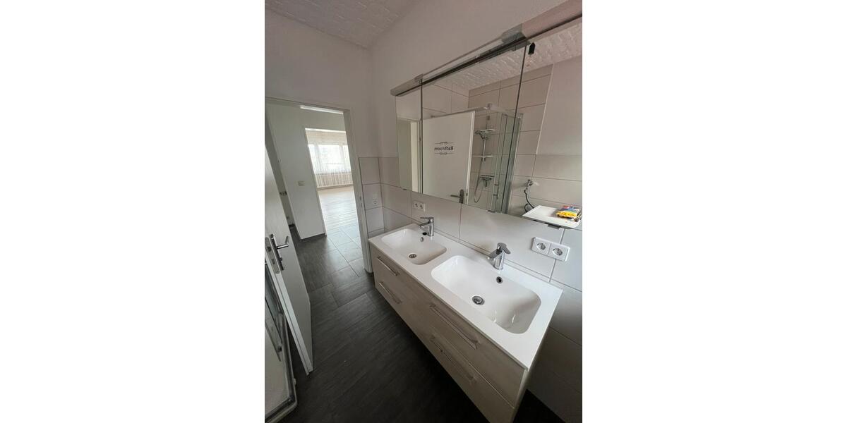 Erdgeschoßwohnung Haigerloch - 4 Zimmer, 1.200&euro; | Angebot:21599519