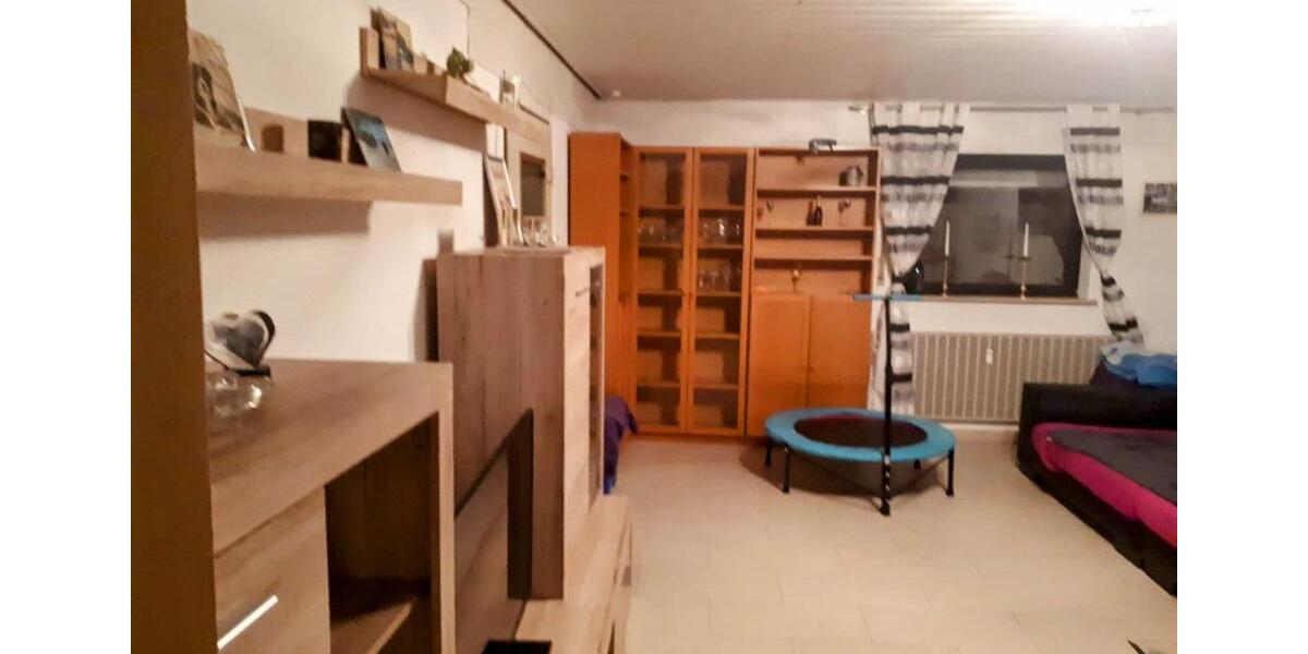 Etagenwohnung Riedstadt - 3 Zimmer, 84 m&sup2;, 750&euro; | Angebot:25351552
