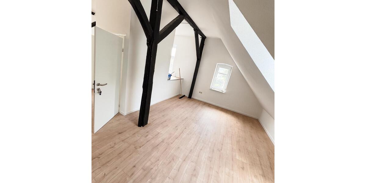 Dachgeschoßwohnung Leopoldshöhe - 4 Zimmer, 950&euro; | Angebot:23669607