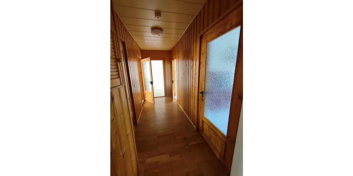 Hochparterre Frankenberg (Sachsen) - 3 Zimmer, 67 m&sup2;, 325&euro; | Angebot:26606768
