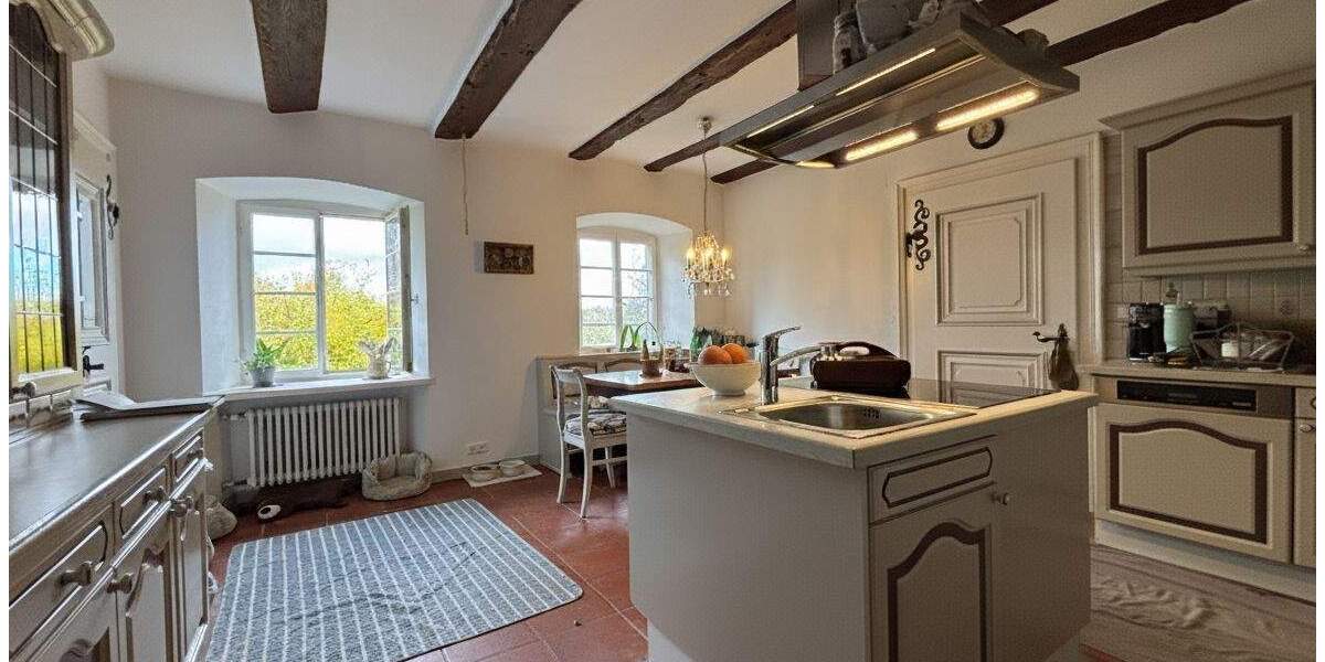 Einfamilienhaus Eigeltingen - 7 Zimmer, 270 m&sup2;, 3.900&euro; | Angebot:24917912