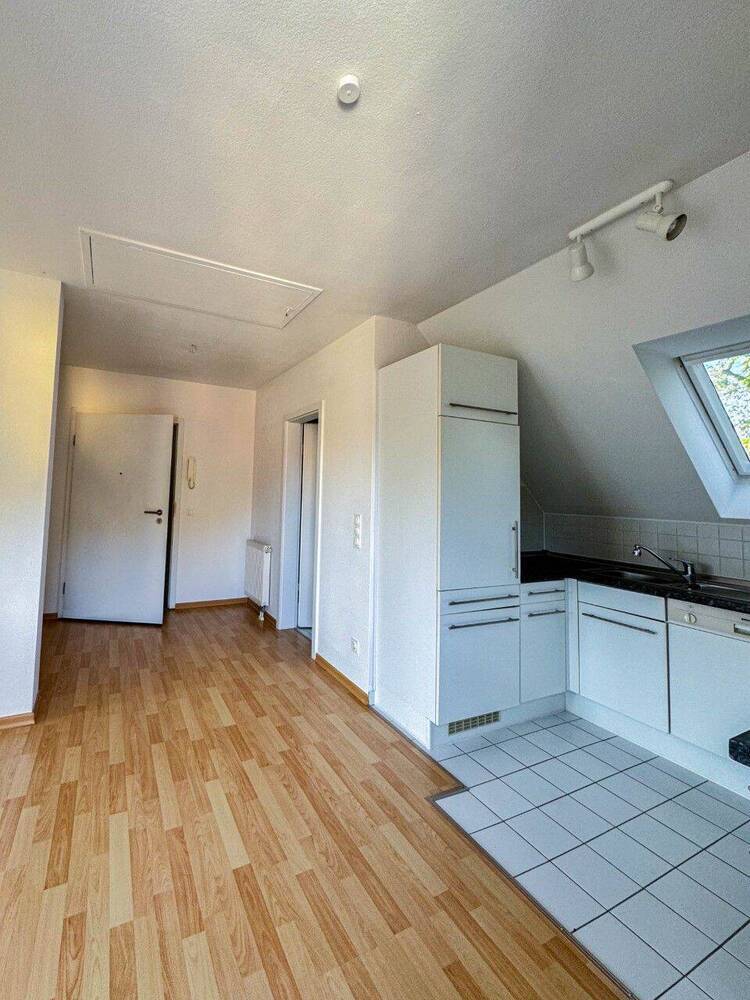 ruhig gelegene Wohnung im Grünen mit 2 Balkonen