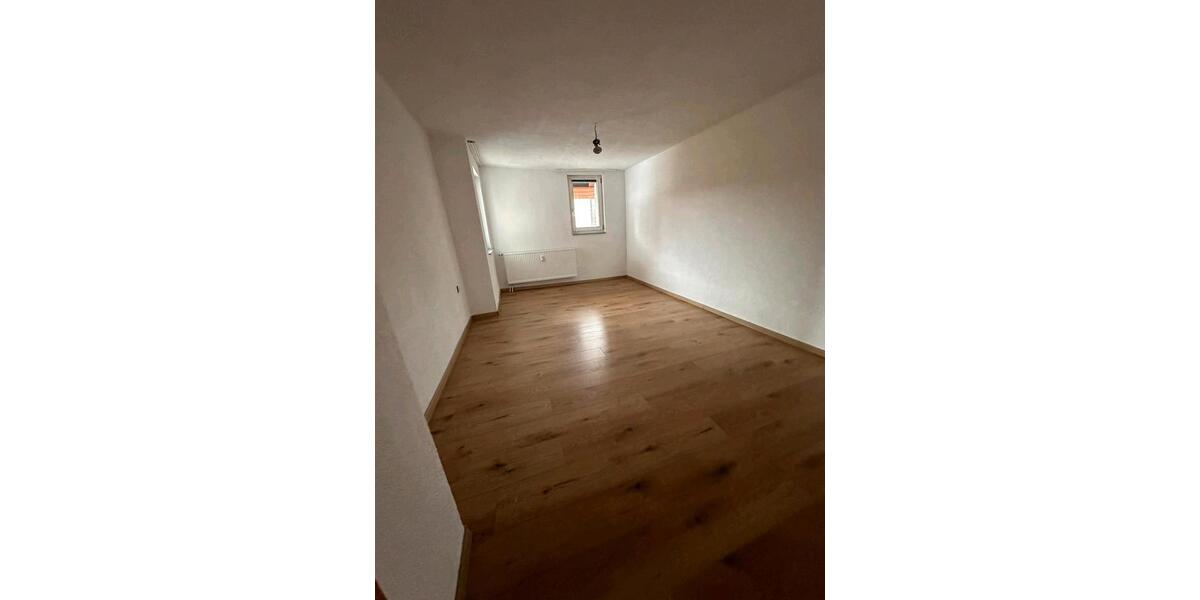 Etagenwohnung Blumberg - 3.5 Zimmer, 80 m&sup2;, 1.050&euro; | Angebot:24849083