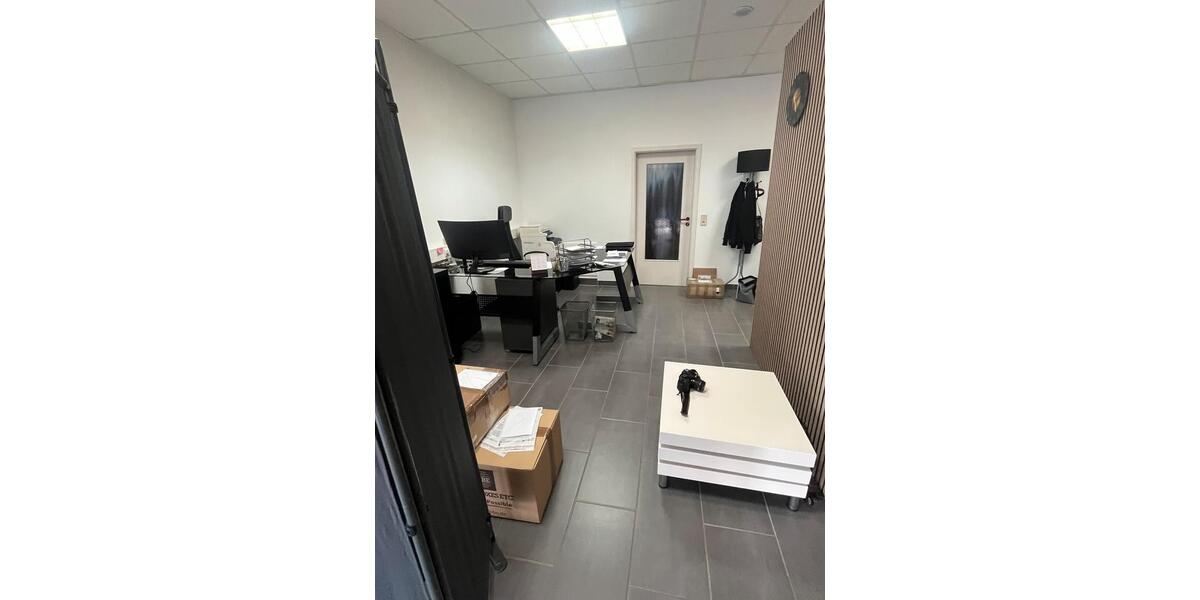 Erdgeschoßwohnung Höhr-Grenzhausen Grenzhausen - 3 Zimmer, 130 m&sup2;, 950&euro; | Angebot:26536470
