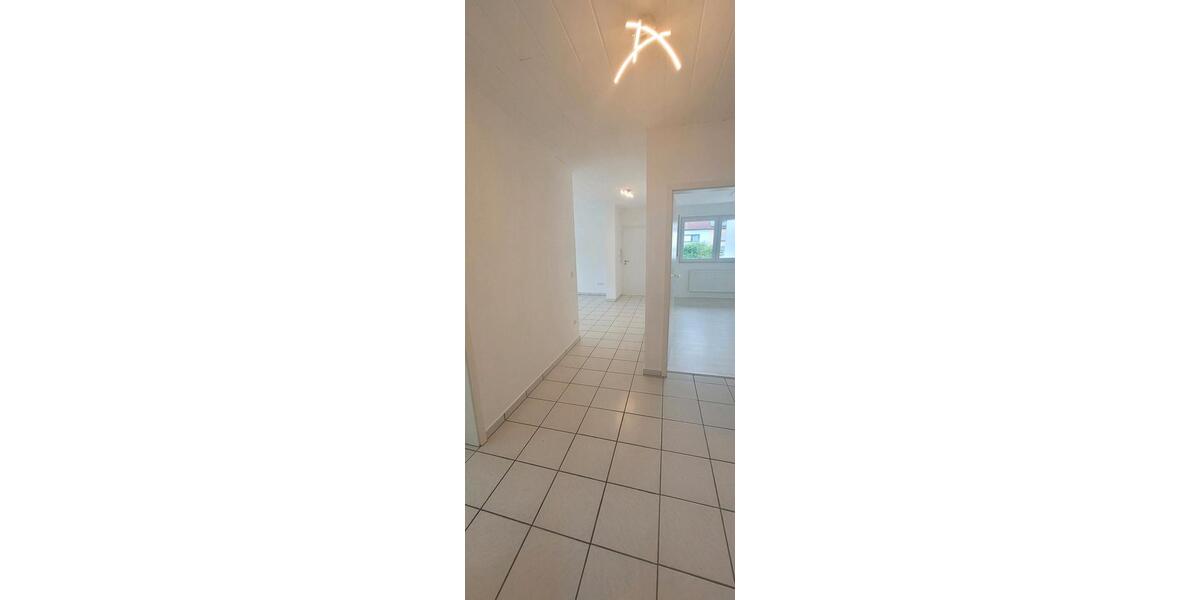 Etagenwohnung Lich - 3 Zimmer, 85 m&sup2;, 700&euro; | Angebot:24773022