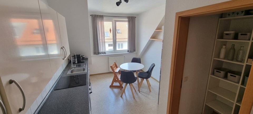 Dachgeschoßwohnung Rosdorf - 3 Zimmer, 81 m&sup2;, 770&euro; | Angebot:26338456