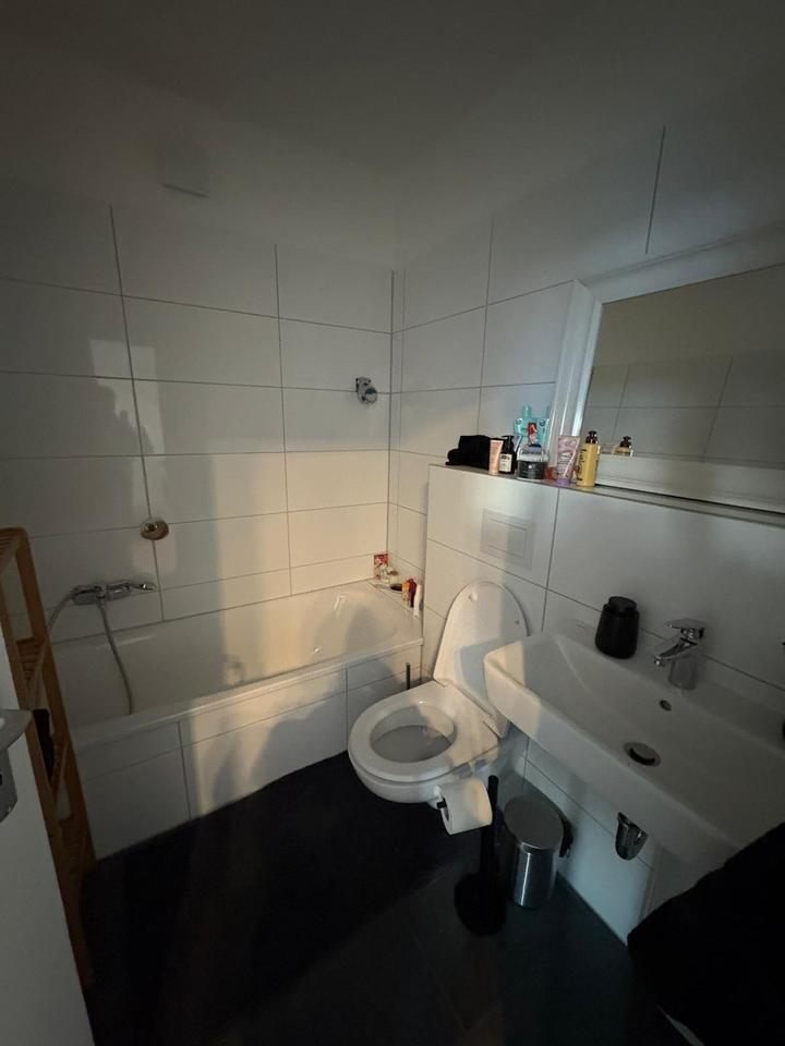 2 Zimmer-Wohnung mit Balkon Südausrichtung zimmer