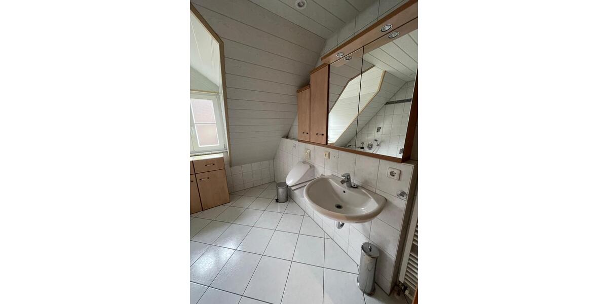 Maisonettenwohnung Staufen im Breisgau - 3.5 Zimmer, 115 m&sup2;, 1.300&euro; | Angebot:24868656