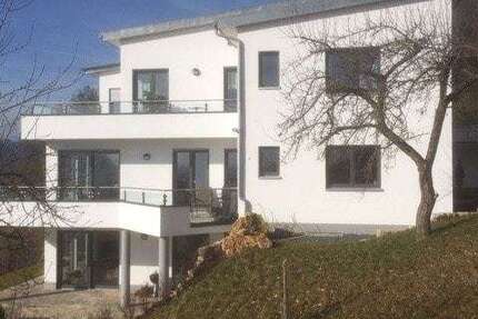 Wohnung Kelheim - 3 Zimmer, 94 m&sup2;, 940&euro; | Angebot:25277538