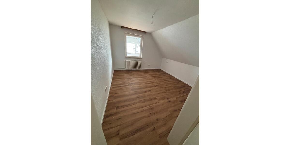 Etagenwohnung Bad Hersfeld - 3.5 Zimmer, 65 m&sup2;, 600&euro; | Angebot:26573201