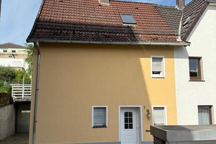 Haus Warburg - 5 Zimmer, 105 m&sup2;, 1.200&euro; | Angebot:24701506