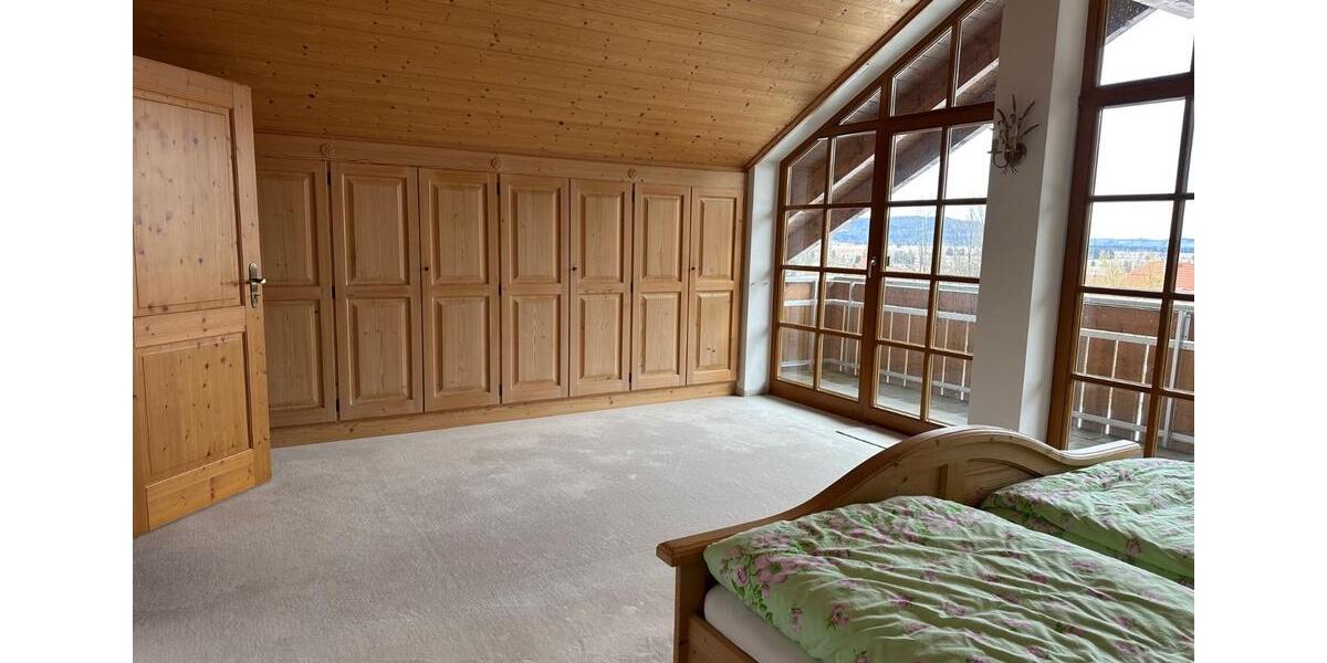 Dachgeschoßwohnung Kochel am See - 3 Zimmer, 120 m&sup2;, 1.620&euro; | Angebot:26152284