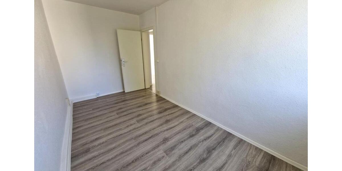 Etagenwohnung Hötensleben - 3 Zimmer, 60 m&sup2;, 358&euro; | Angebot:23630497