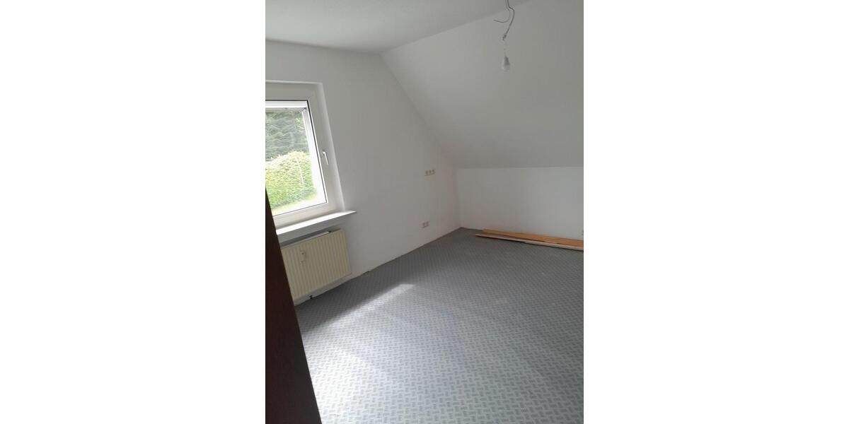 Etagenwohnung Reichshof - 3 Zimmer, 70 m&sup2;, 550&euro; | Angebot:26647375