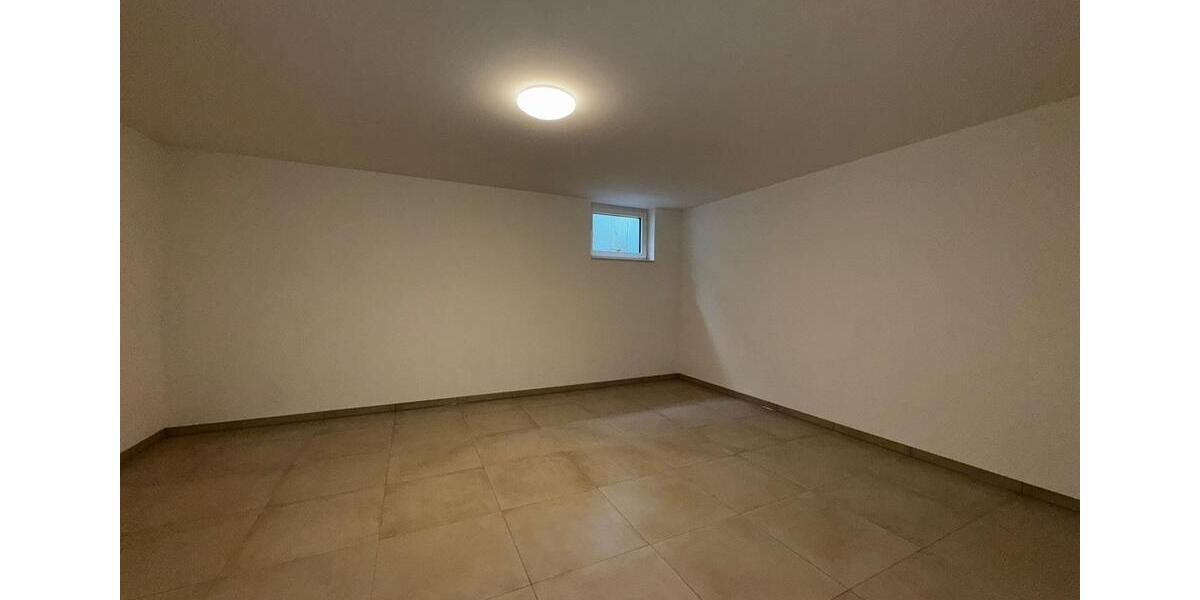 MODERN 2021 DUPLEX with approx. 170m², garden and garage, located less than 10 minutes from Clay 5 zimmer