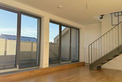 Wohnung Berlin Prenzlauer Berg - 1.5 Zimmer, 102 m&sup2;, 2.493&euro; | Angebot:26763502