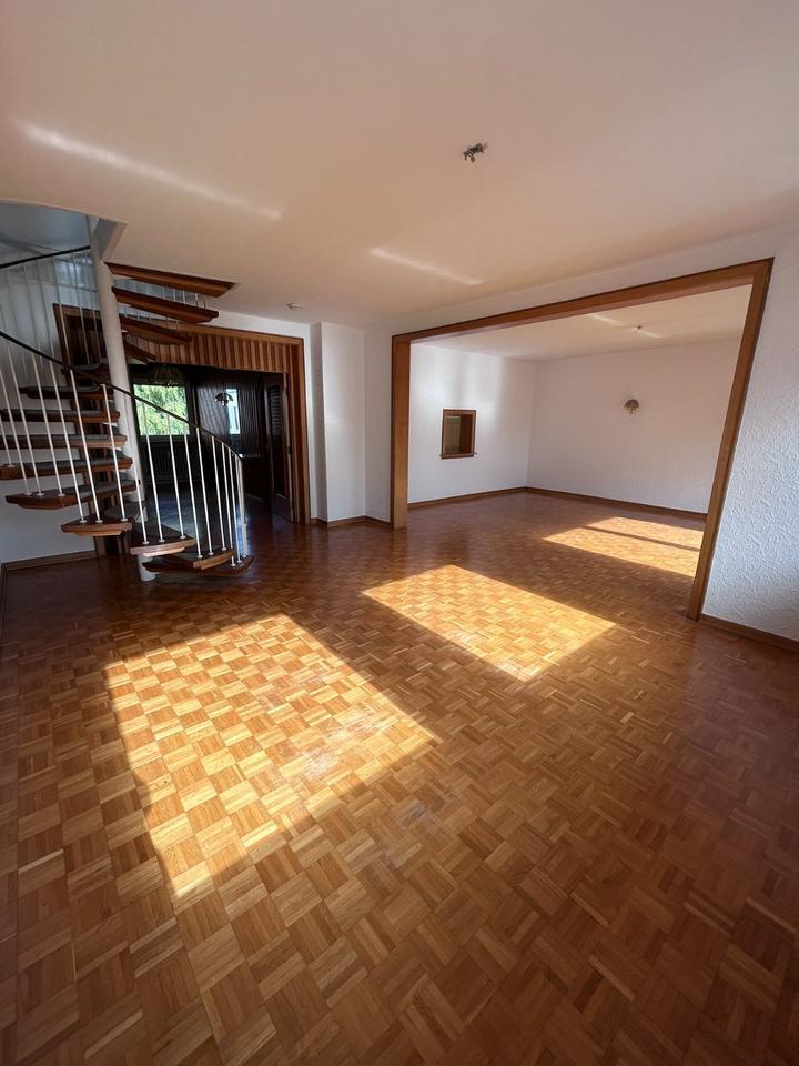 Charmante Maisonettewohnung in zentraler Lage zimmer