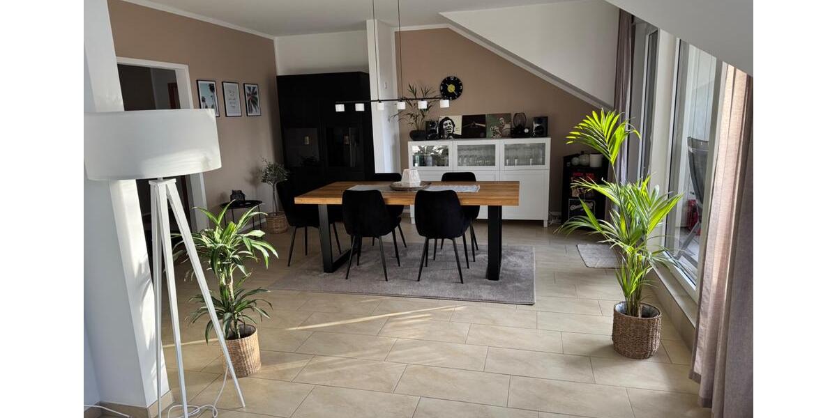 Dachgeschoßwohnung Gütersloh - 3.5 Zimmer, 89 m&sup2;, 950&euro; | Angebot:24814576