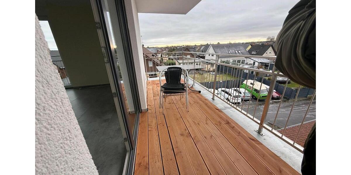 Etagenwohnung Bedburg - 4 Zimmer, 100 m&sup2;, 1.700&euro; | Angebot:24478598