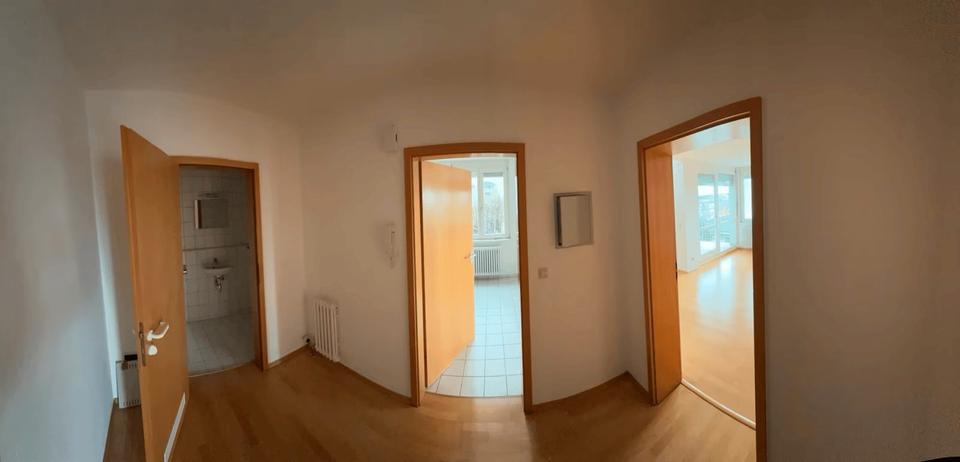Etagenwohnung Friedrichshafen Allmannsweiler - 3 Zimmer, 80 m&sup2;, 1.400&euro; | Angebot:26022418