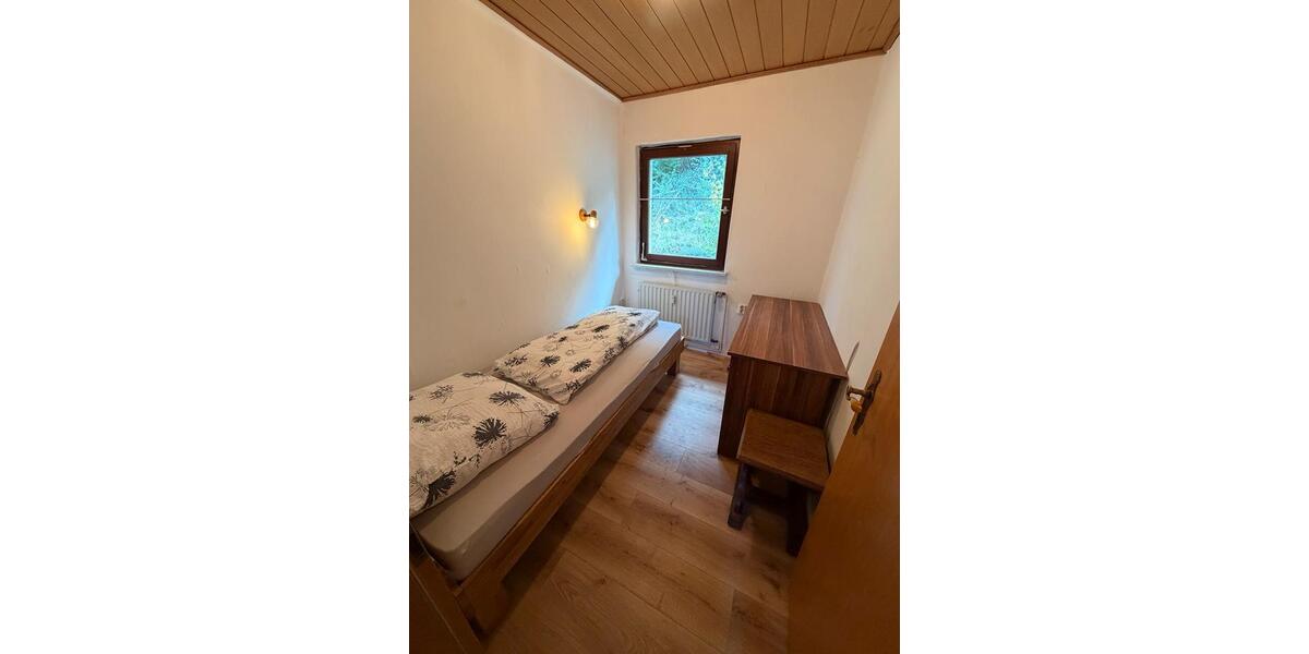 Wohnen auf Zeit Korbach - 4 Zimmer, 85 m&sup2;, 20&euro; | Angebot:22925996