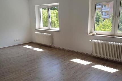 Große 2 Zimmer Wohnung im 1. Obergeschoss zimmer