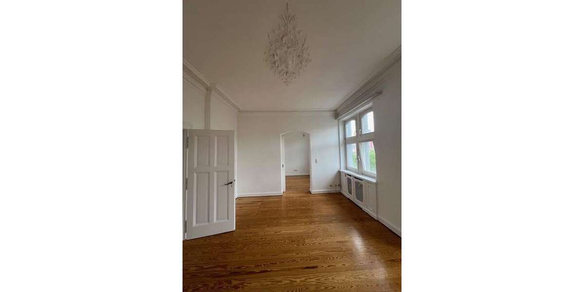 Etagenwohnung Aachen Aachen-Mitte - 4 Zimmer, 131 m&sup2;, 1.310&euro; | Angebot:23749096