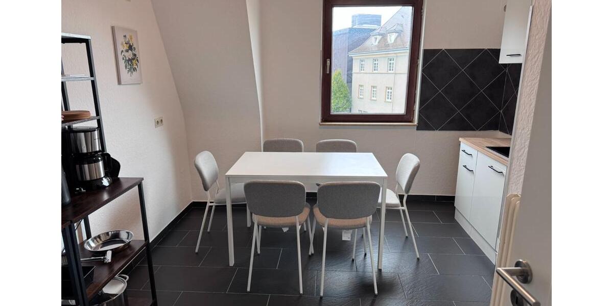 Wohnen auf Zeit Villingen-Schwenningen Schwenningen - 1 Zimmer, 9 m&sup2;, 390&euro; | Angebot:26535085