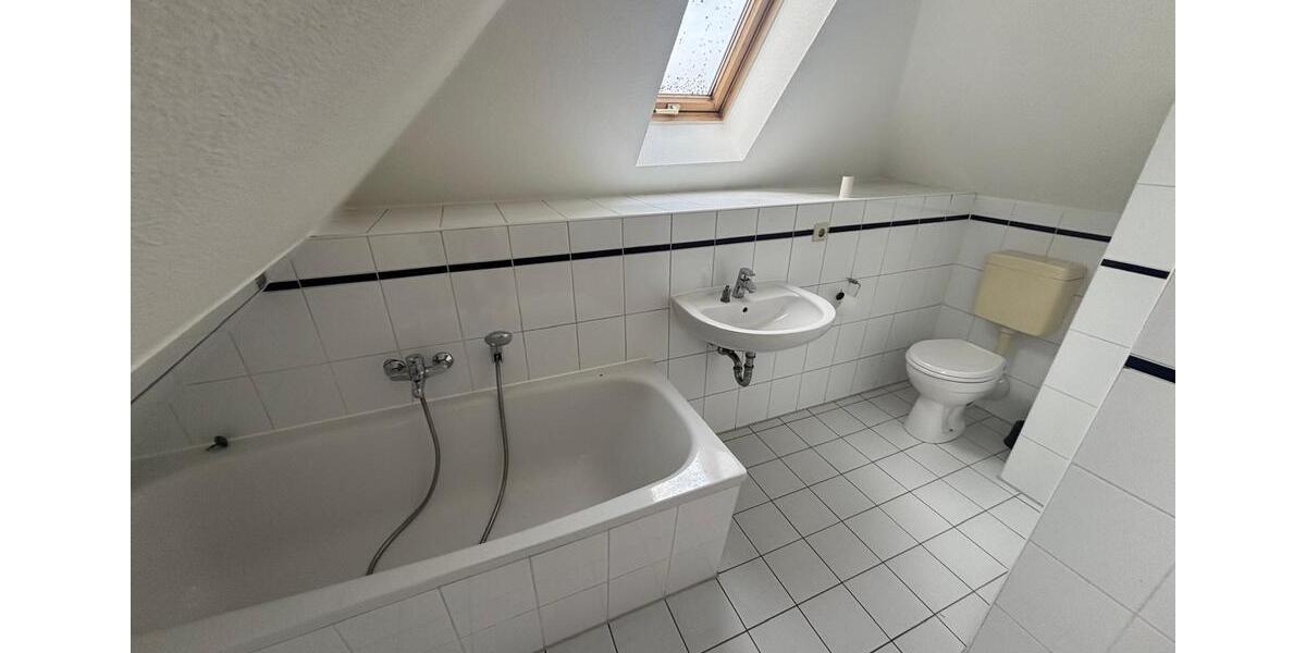 Dachgeschoßwohnung Salzwedel - 2 Zimmer, 45 m&sup2;, 270&euro; | Angebot:25022883