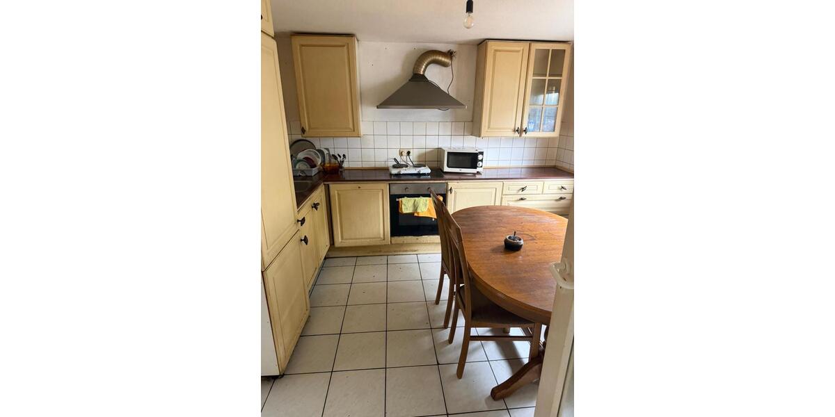 Etagenwohnung Siegburg - 4 Zimmer, 80 m&sup2;, 30&euro; | Angebot:26573031