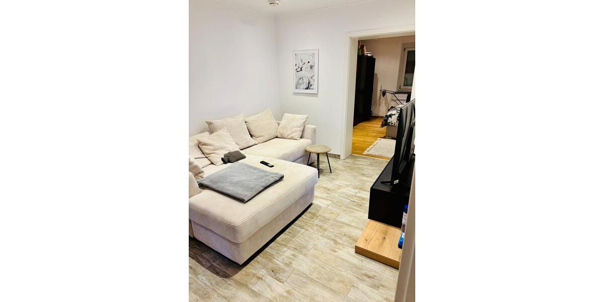 2-Zimmer-Wohnung, ca 50 qm in der Heerstraße 2 zimmer