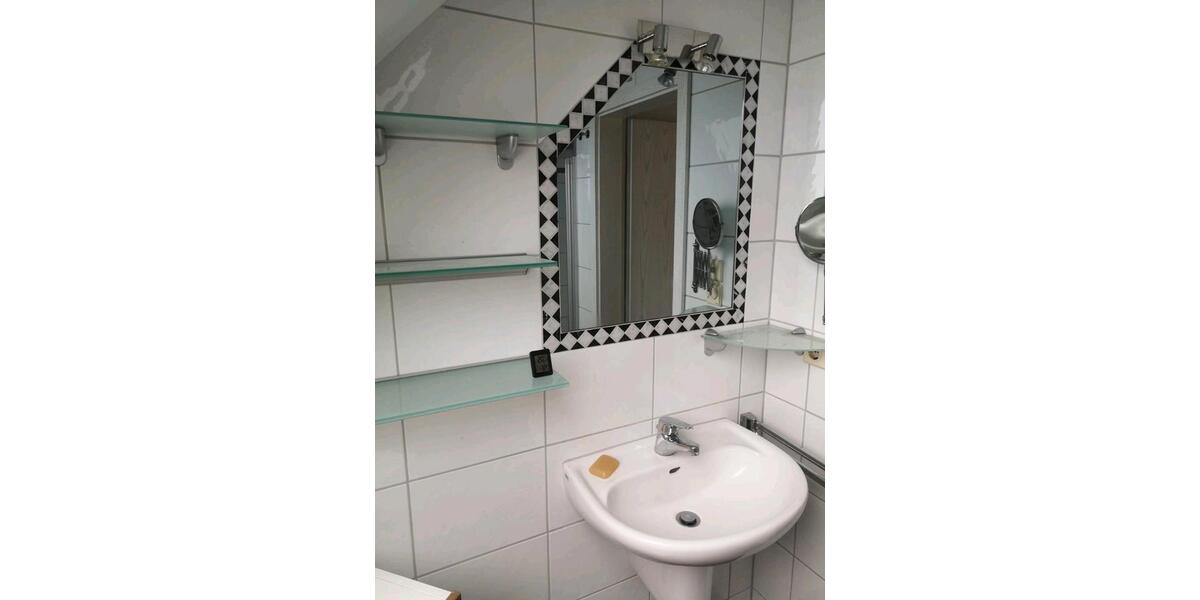 Dachgeschoßwohnung Kahl am Main - 3 Zimmer, 90 m&sup2;, 1.020&euro; | Angebot:26045137