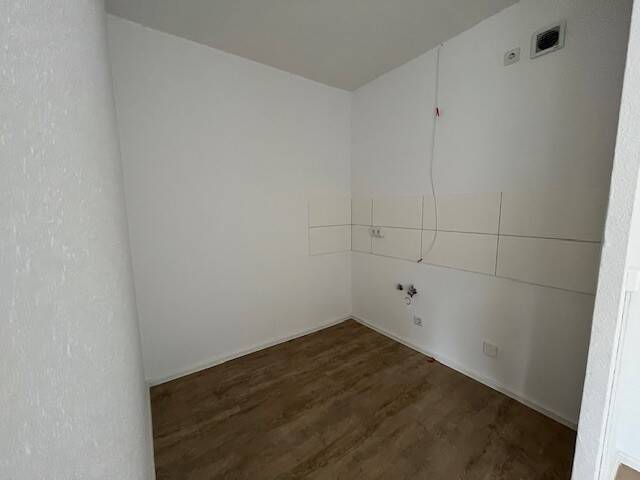 Etagenwohnung Zwickau Neuplanitz - 4 Zimmer, 85 m&sup2;, 550&euro; | Angebot:26788205