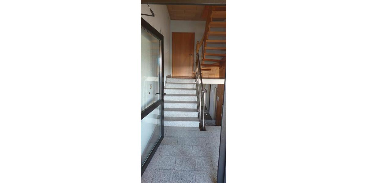 Erdgeschoßwohnung Burgkunstadt - 4 Zimmer, 105 m&sup2;, 1.090&euro; | Angebot:24752291