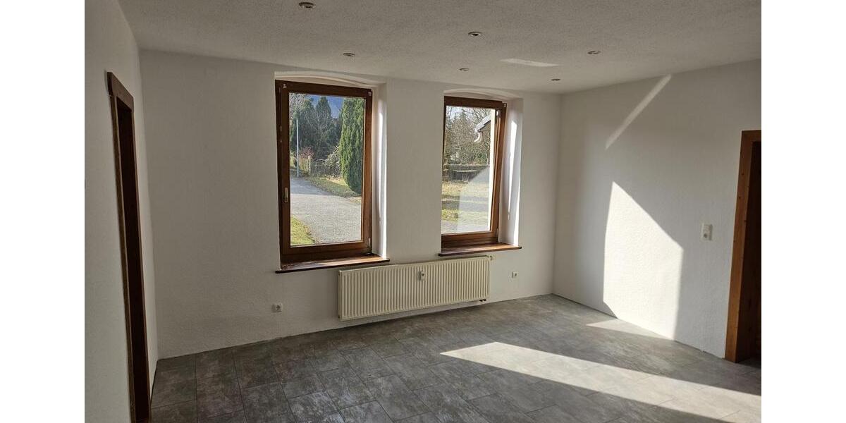 Erdgeschoßwohnung Naumburg (Saale) - 4 Zimmer, 105 m&sup2;, 578&euro; | Angebot:26638328