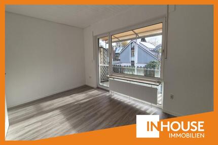 Schicke, renovierte Wohnung mit Balkon und Carport in Leer-Loga! 3 zimmer