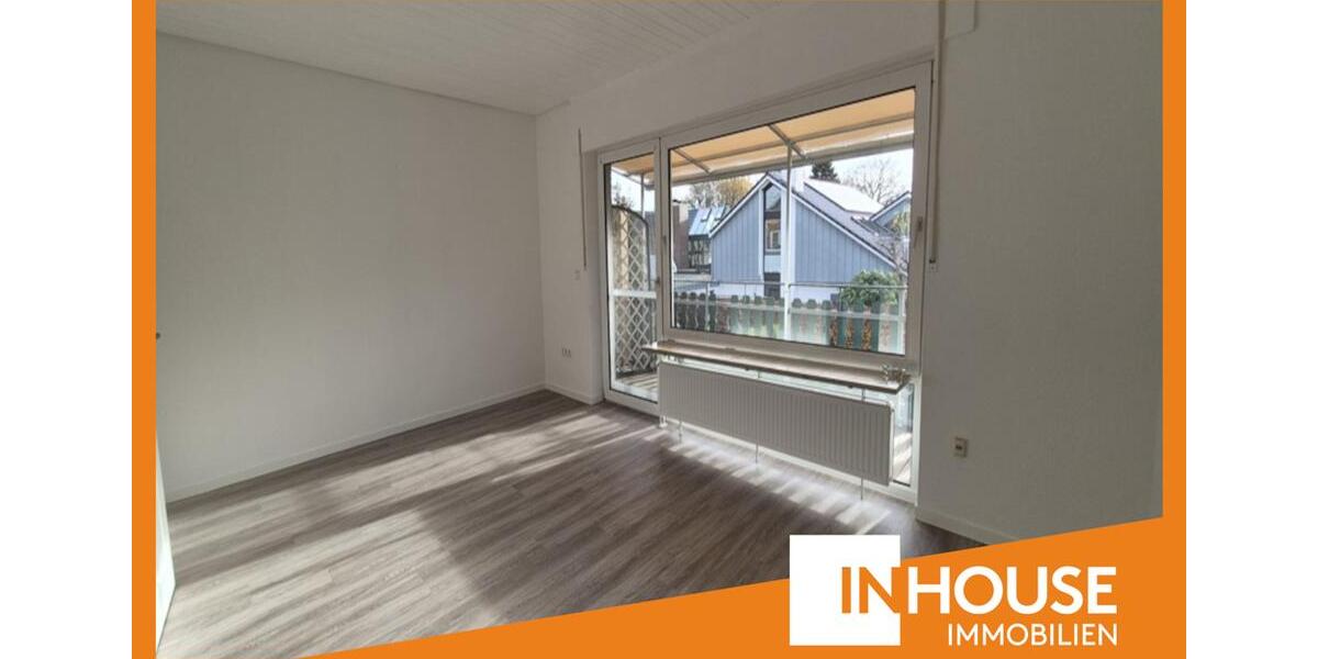 Schicke, renovierte Wohnung mit Balkon und Carport in Leer-Loga! 3 zimmer